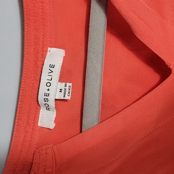 Rose + Olive Blouse Size M Pumpkin color - Picture 2 of 4
